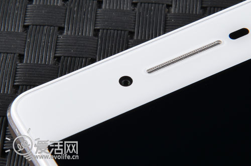 一袭礼服慧眼识夜 夜拍新秀OPPO R1试玩5