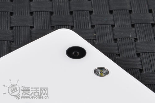 一袭礼服慧眼识夜 夜拍新秀OPPO R1试玩0