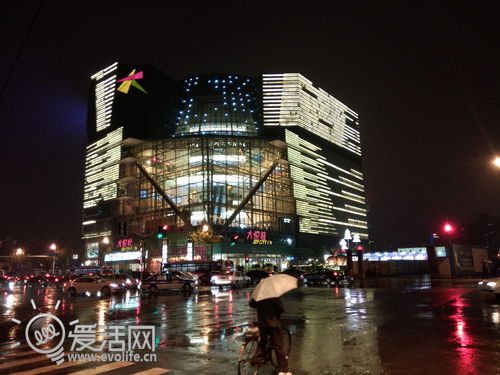 一袭礼服慧眼识夜 夜拍新秀OPPO R1试玩13