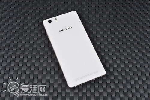 一袭礼服慧眼识夜 夜拍新秀OPPO R1试玩2