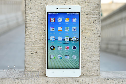 一袭礼服慧眼识夜 夜拍新秀OPPO R1试玩0