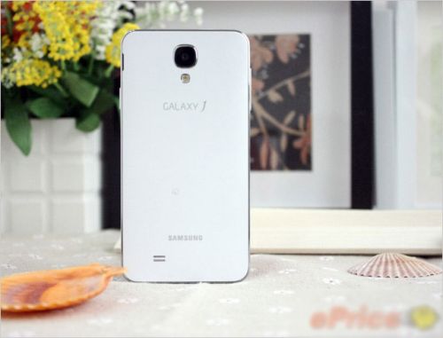 三星Galaxy J 评测：拍照体验欠佳8