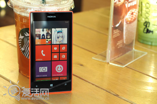草根之王后继人 试玩入门新力将诺基亚Lumia 5250