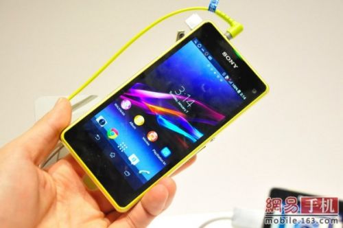 疑似索尼新旗舰XperiaZ2曝光 超越Z1