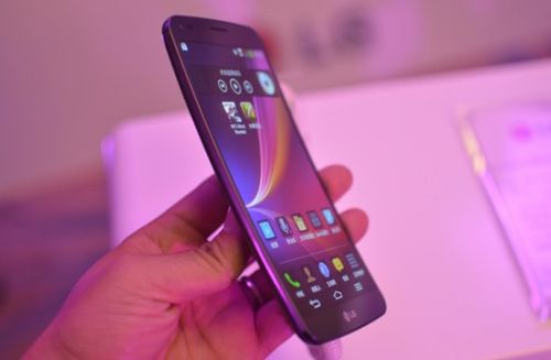 LG曲面屏手机G Flex行货版发布 售价4999元