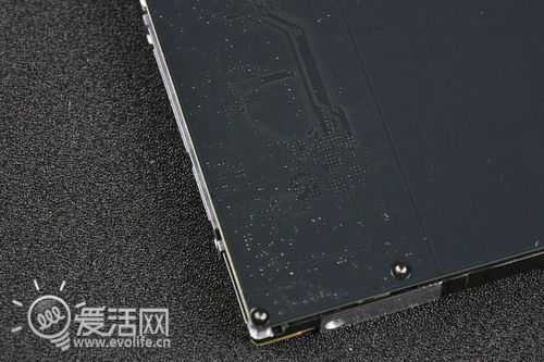 鱼与熊掌不必选择 体验WD Black2双驱动器硬盘合璧[图]4