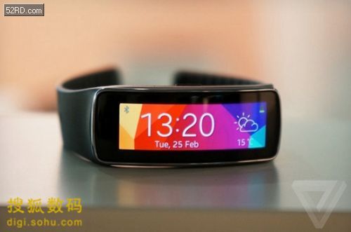 The Verge:可穿戴设备就应该像Gear Fit这样