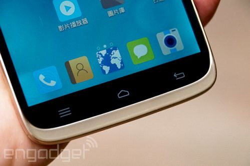 InFocus M320深度动手玩：有八核也有800万像素前相机1