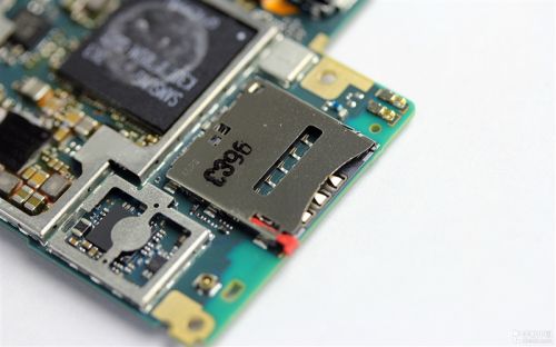 索尼国行移动版Xperia Z2完全拆解5