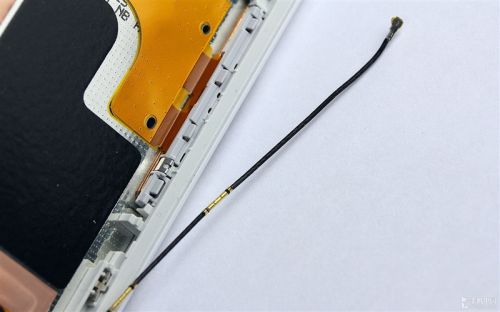 索尼国行移动版Xperia Z2完全拆解10