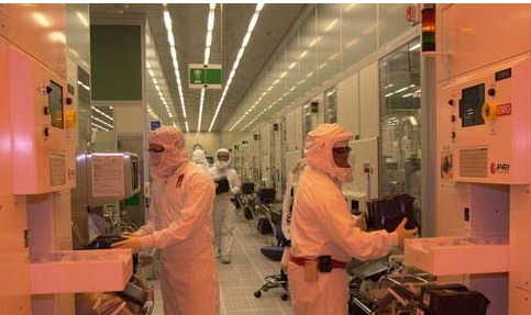 ZLG致远电子E6000率先支持暂态电能质量新国