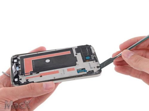 三星Galaxy S5完全拆解：能换电池 但可维修性差23