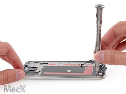 三星Galaxy S5完全拆解：能换电池 但可维修性差22