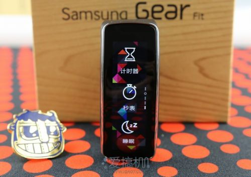 曲面AMOLED屏幕 三星Gear Fit手表评测_热点评测_元器件交易网