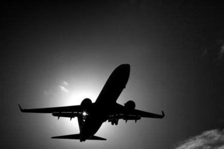 专家详解MH370初步调查报告:搜寻或需一年