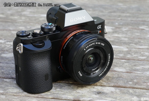 微单至强者 索尼全画幅A7R套机售18500