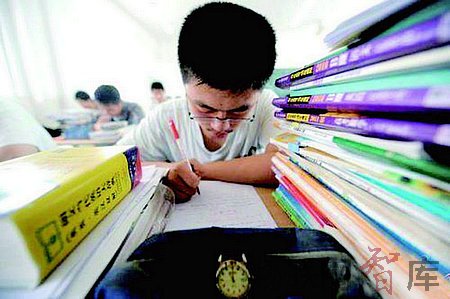 出题老师哭晕在厕所,大数据押高考作文题