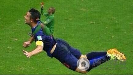 腚腚惊心,巴西世界杯荷兰门将坐姿遭恶搞