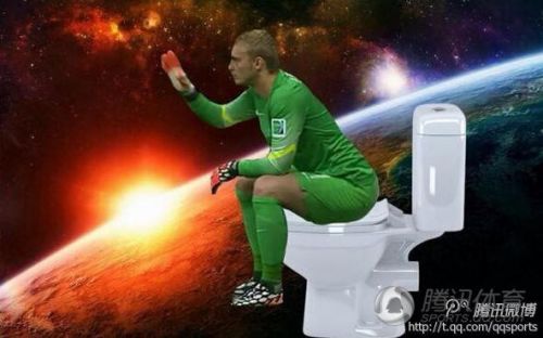 腚腚惊心,巴西世界杯荷兰门将坐姿遭恶搞