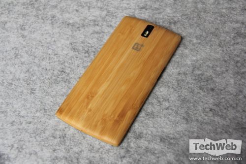 比小米4快一步 竹质限量版一加手机图赏