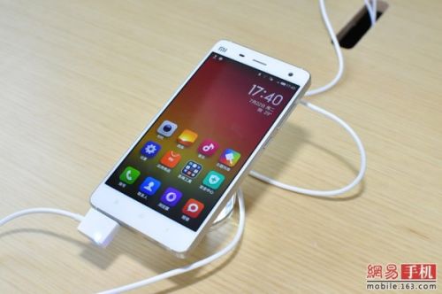 等待上市 移动4G版小米手机4首度现身