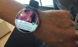 现场体验Moto360: 块头大 美到哭0