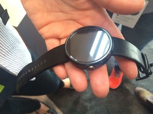 现场体验Moto360: 块头大 美到哭8