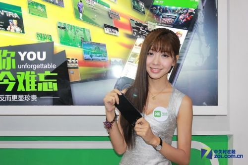 为玩而生 双摇杆78点游戏手机京东开售