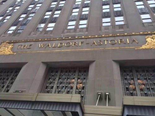 纽约时报:阿里路演现场火爆 大腕投资人云集