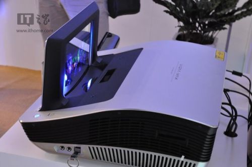 100英寸激光投影尺寸_海信100寸激光电视报价_海信100英寸激光影院