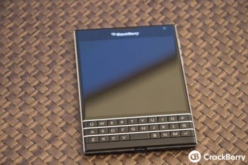 黑莓Passport手机发布:全键盘+正方形屏幕[图]