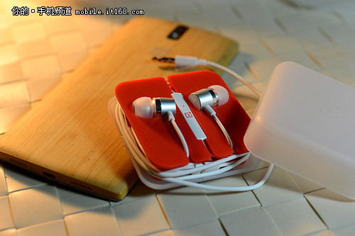 一加不止于手机 99元一加银耳耳机试玩