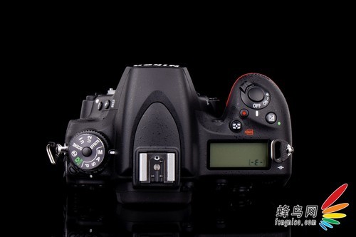 无线翻转屏全画幅来临 尼康D750评测