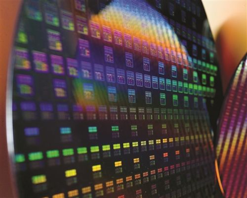 台积电提出堆叠晶圆技术:AMD\/NVIDIA显卡有望