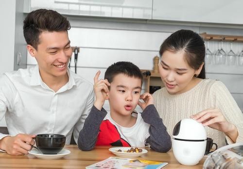 工业机器人核心零部件国产化加速 中国市场涨势强劲2