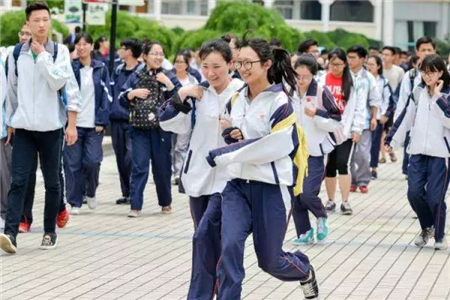 新高考智慧教育风起 引领安防潮流0