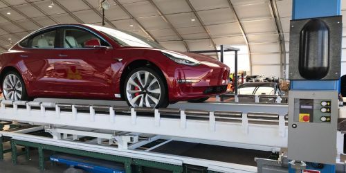 特斯拉周产5000辆Model 3终于达成目标0