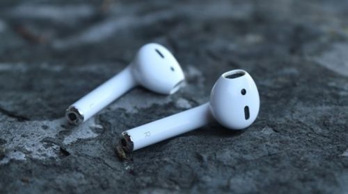 Airpods2今年发？ 网传除了新配色还将加入健康监测功能0